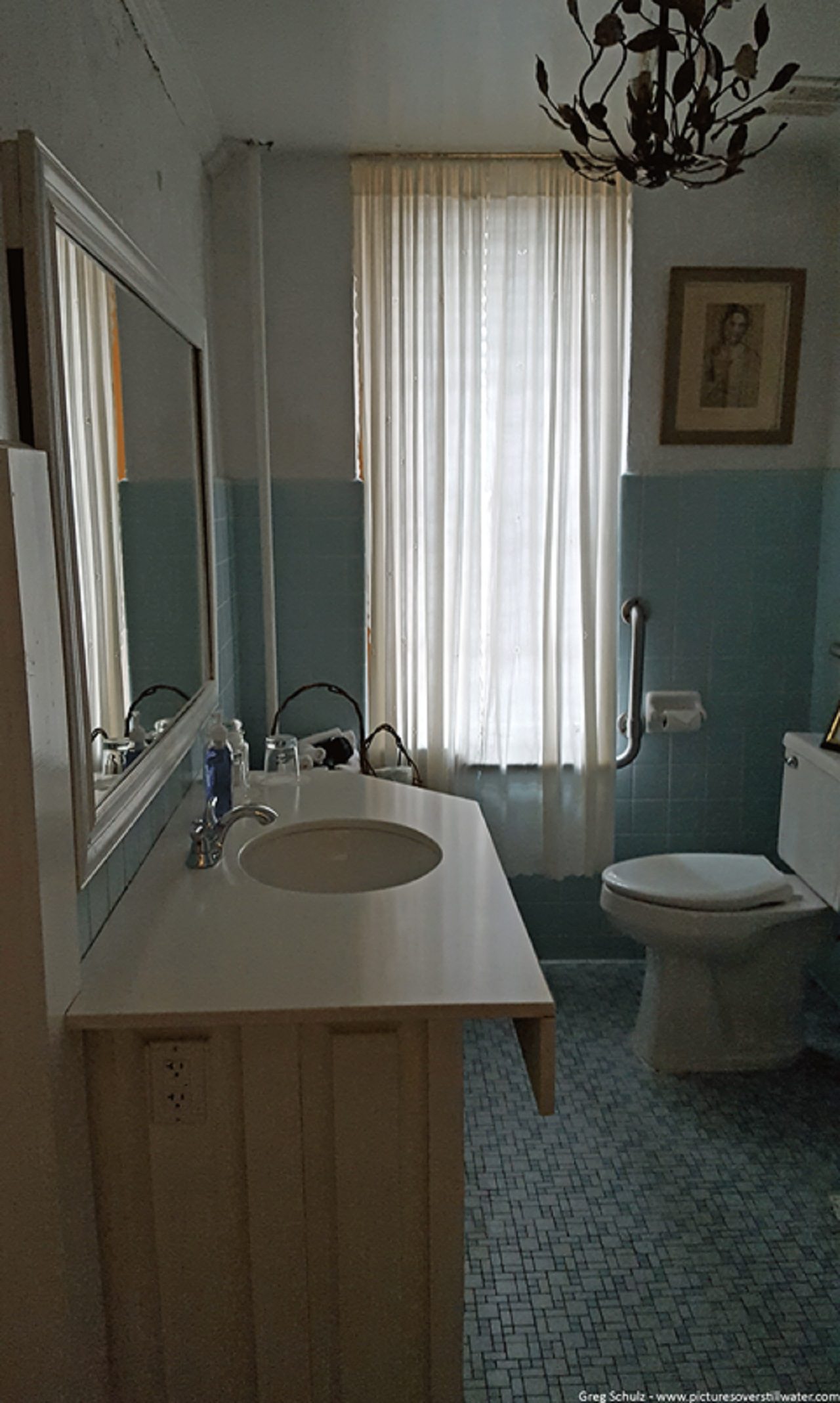 Pablo Picasso - bathroom